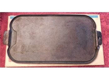 Wagner's 1891 Original Cast Iron Double Griddle With Box