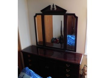 Vintage Thomasville - Wooden Dresser With Top Mounted 3 Fold Mirror