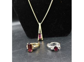 Gold Tone Avon Gemstone Necklace With Matching Rings (2)