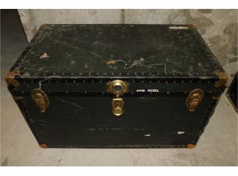 Vintage Storage Trunk - Key Included