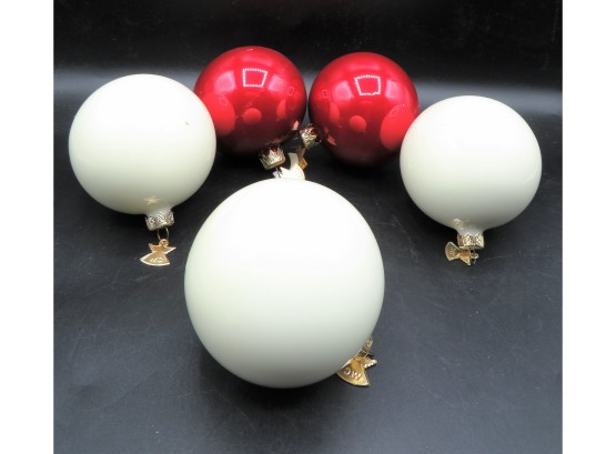 WC Red And White Glass Ornaments - Set Of 5