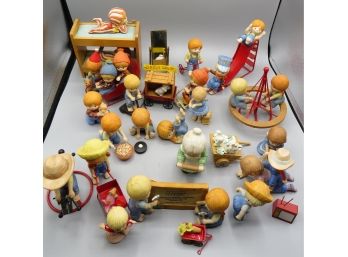 Vintage Assorted Lot Of Enesco Imports Corp. 'country Cousins' Porcelain Bisque Figurines