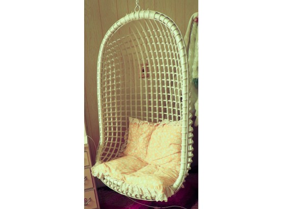 Hanging Bamboo Chair W/ Cushion - White