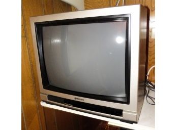 Vintage HITACHI 21' Television - Tested - Model# CT2075W - Serial #V8F029391 - 1988