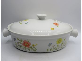 Country Flowers By Andrea Oval Handled Oven To Table Baking Dish With Lid
