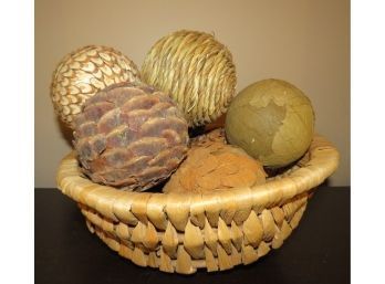 Decorative Wicker Bowl With 9 Assorted Balls