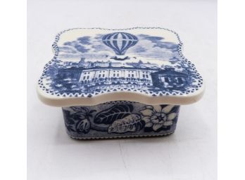 Home Scents - Made In Japan - American Beauty Collection - Ceramic Blue And White Candle