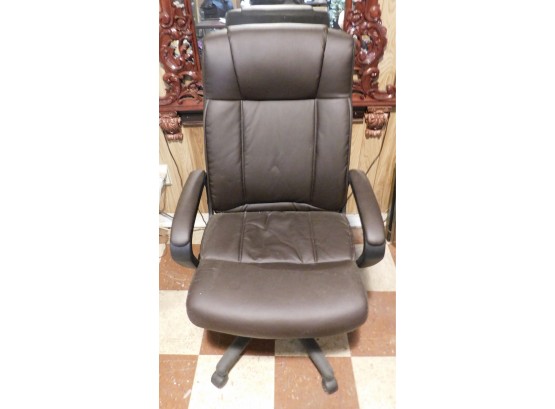 Global Furniture Faux Leather Office Chair