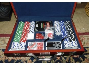 Samsonico Giftware Poker Set In Wood Carry Case - Chips Missing