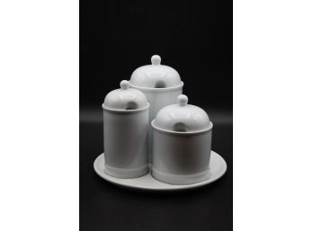 PotteryBarn Great White Collection Creamer Set Of 3 And Plate