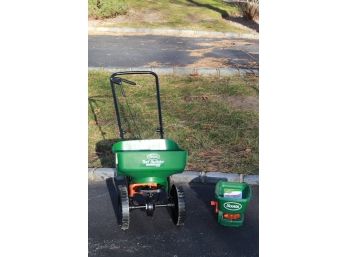 Scott's Seed Spreader Hand Held And Push Spreaders Lot Of 2