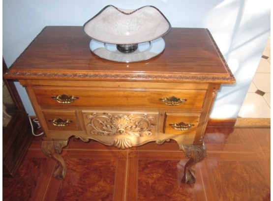 American AccentTable With Lock Draw & Claw Feet