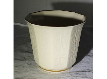 Beautiful Lenox Ivory Embossed With Gold Trim Vase