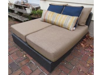 Outdoor Patio Sofa/lounger With Cushions And Throw Pillows