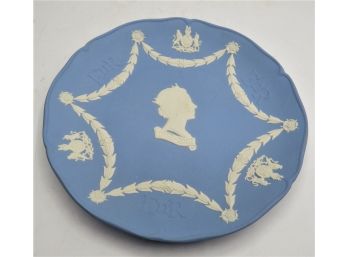 Wedgwood Queen Elizabeth II Golden Jubilee Commemorative Plate 1952-2002
