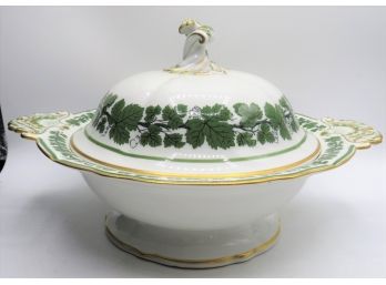 Meissen Tureen - Green Ivy Vine Leaf Lidded Tureen In Hand-painted Porcelain With Gold Trim