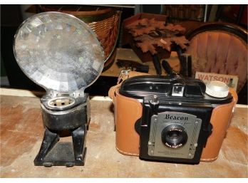 Vintage Beacon 225 Camera With Leather Carry Case And Flash Accessory