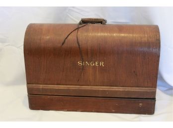 1920's Singer Sewing Machine Bentwood Carry Case