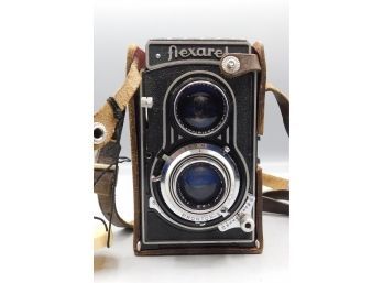Vintage Meopta Flexaret Film Camera With Leather Case And Lens Cap