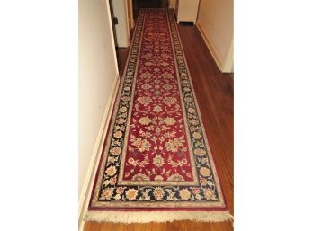 Carpet Runner - Red/black - 31'W X 169'L