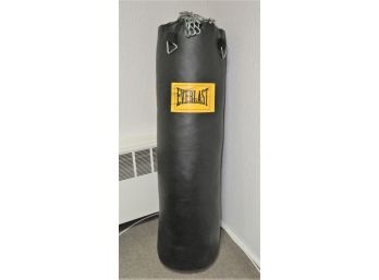 Everlast Hanging Punching Bag With Hanging Chains