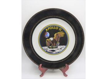 Apollo II Collectors Plate - U.s. Space Program Cape Kennedy Medals & Plate Stand