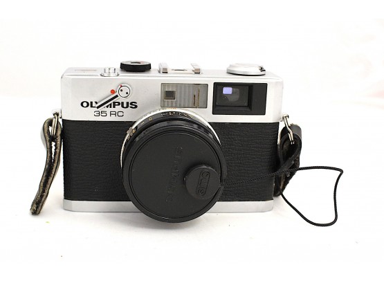Olympus 35 RC 35mm Film Camera W/1:2.8 Lens Model No. 251793 (lot052)