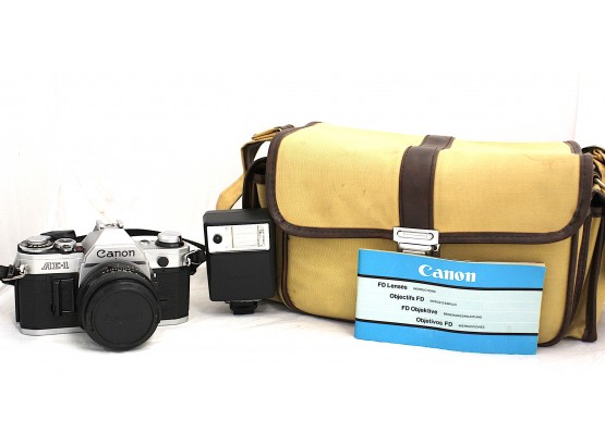 Canon AE-1 35mm Film Camera With Flash & Camera Case (lot050)