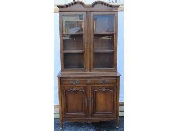 Peck & Hills Furniture Co. China Cabinet (lot011)