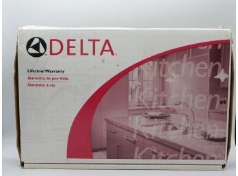 Delta 198 Series Single Lever Widespread Bar Faucet