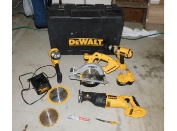Dewalt 18v 4-combo Cordless Tool Set With Hard Carry Case Included