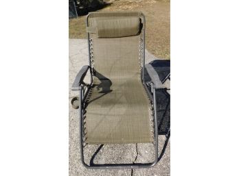 Metal Frame Mesh Gravity Chair With Attached Cup Holder