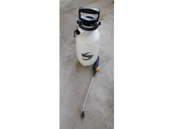 Round-up 2 Gallon Plastic Hand-held Garden Sprayer
