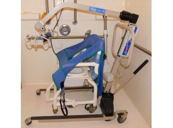 Invacare Reliant 450 Battery-Powered Patient Lift With Low Base & Shower Commode Chair