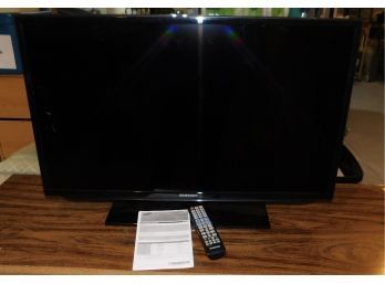 Samsung 32' Flat Screen TV Model UNI32EH500F - Remote Included