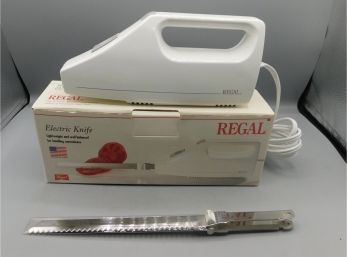 Vintage Regal Electric Carving Knife With Box