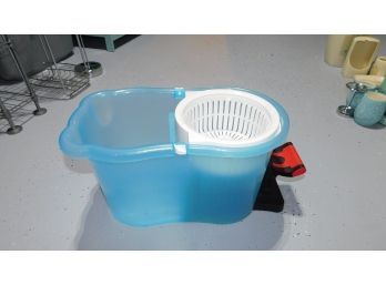 Plastic 360 Rotating Spin-mop Bucket