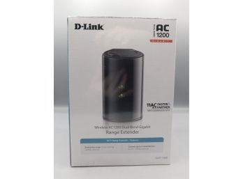 D-link Wireless AC1200 Dual Band Gigabit Range Extender - New In Box