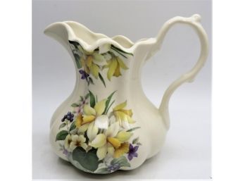 Crownford Giftware Corp. Pitcher/creamer
