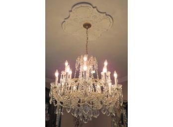 Crystal Chandelier With Prisms And Ceiling Medallion - Italy