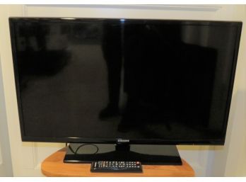 2015 Samsung HDTV 32' With Remote