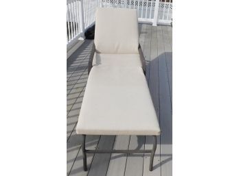Metal Frame Outdoor Lounge Chair