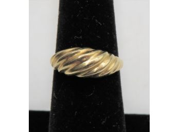 14K Yellow Gold Ring - Size 7 1/2, (2.2 Grams)