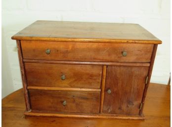 Wood Vintage Jewelry Box