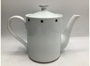 Saski Fine China Metropolis Black Teapot By David Ehrenreich