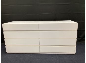 White Formica 8-drawer Dresser
