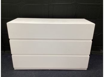 White Formica 3-drawer Dresser