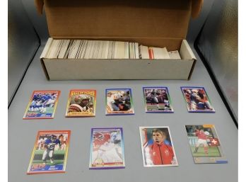 1980s/1990s Hockey - Football And Baseball Collectible Sports Cards - Assorted Lot