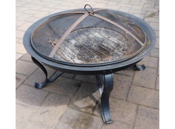 Outdoor Metal Fire Pit With Screen