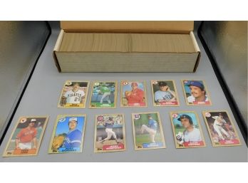 1987 Topps Baseball Card Collector Set - Assorted Lot